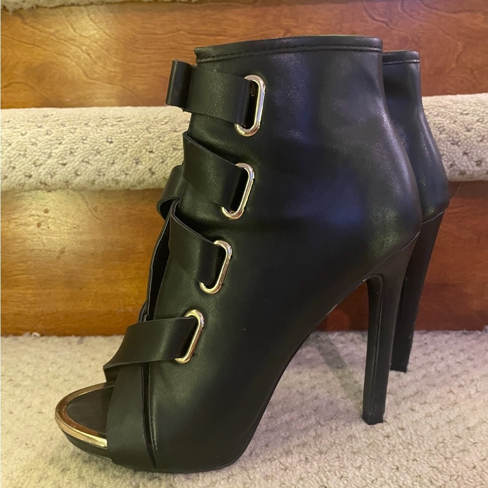 Black and Gold Stiletto Heeled Boots with Metallic Buckles